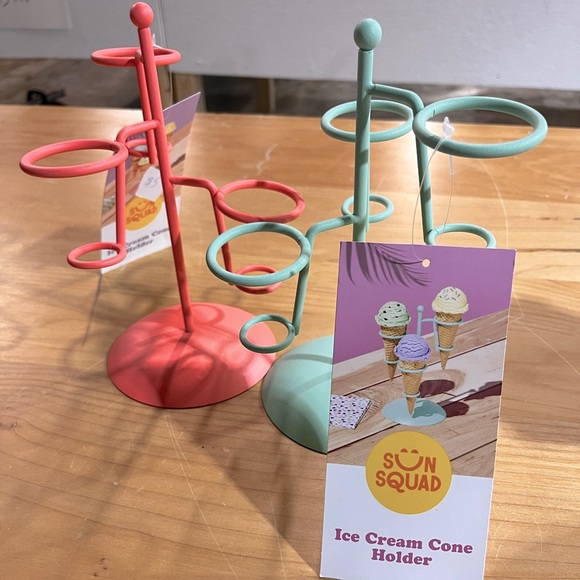 Ice Cream Cone Holders - Picture 1 of 2